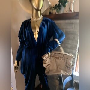 Micheal Kors Leather purse